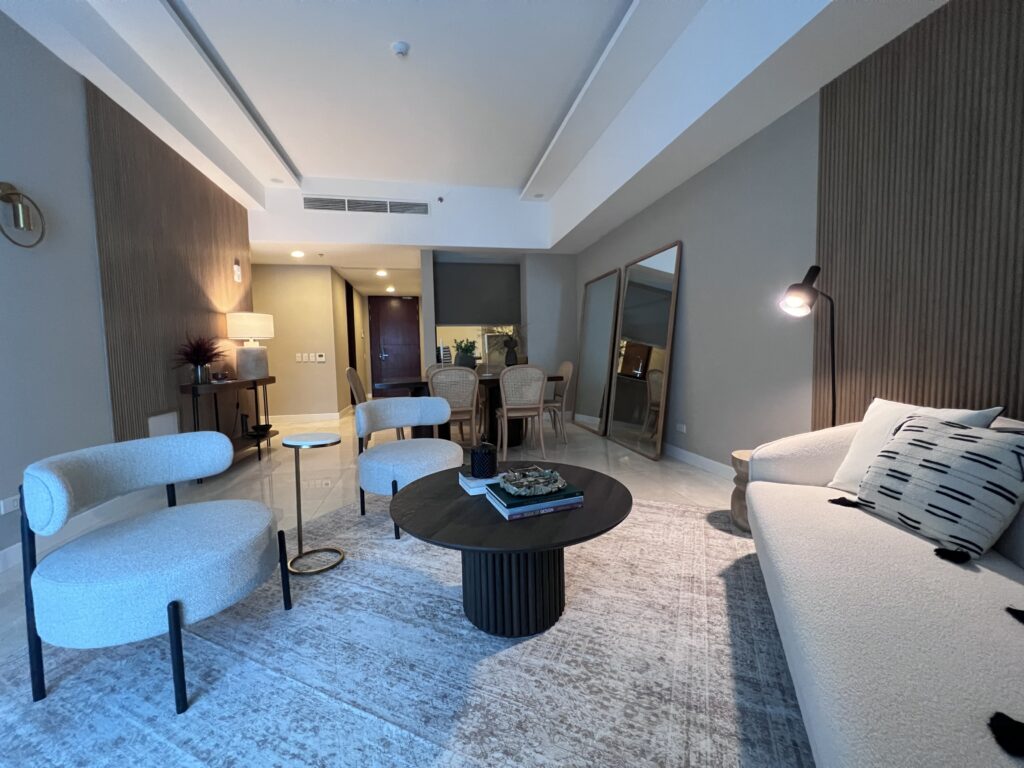 Grand Hyatt South Tower 12G